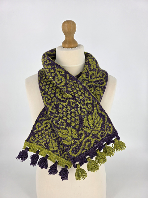 The Grapevine Scarf
