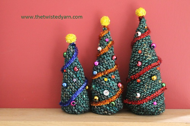 Easy Knitted Christmas Tree