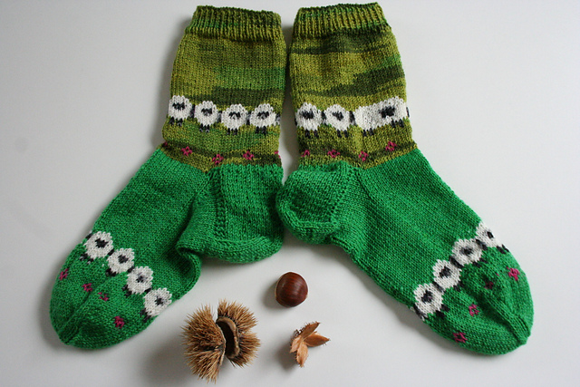 Grüne Schäfchensocken