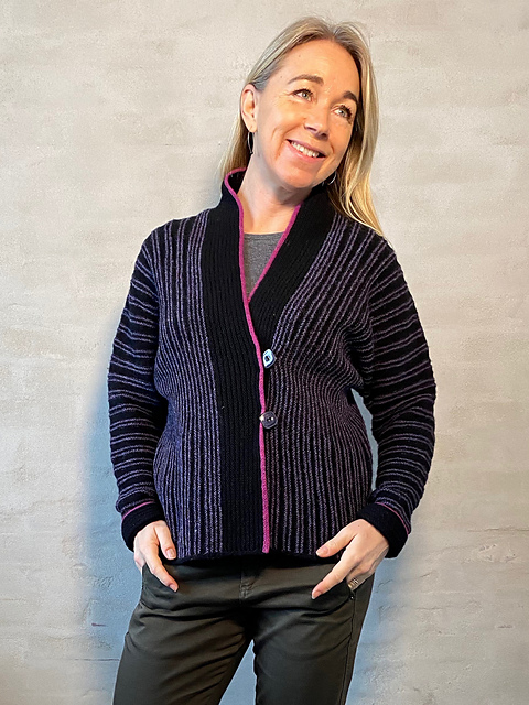 Ravelry: Donna pattern by Hanne Falkenberg