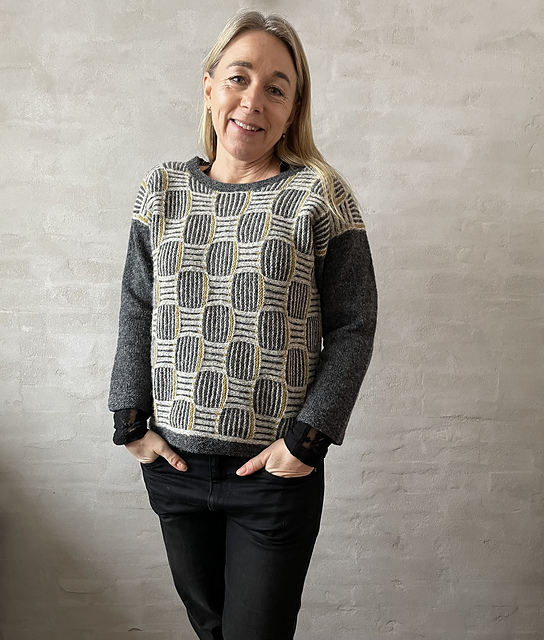 Saga II sweater