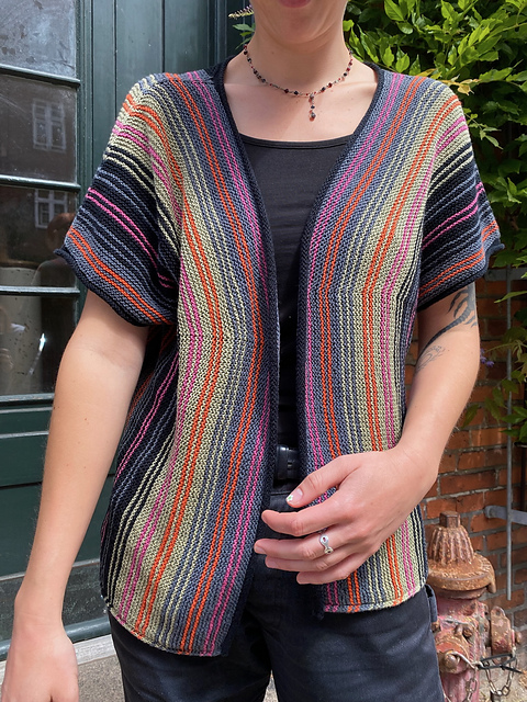 Ypsilon summer vest