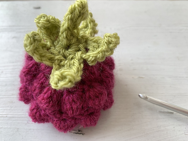 Innocent Raspberry Hat