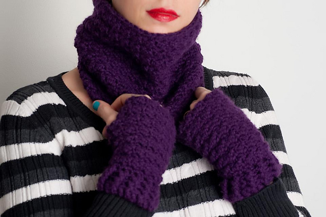 Leah Cowl and Fingerless Gloves