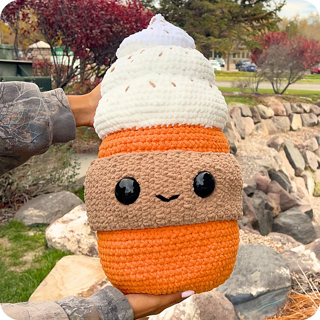 Crochet Pumpkin Spice Latte