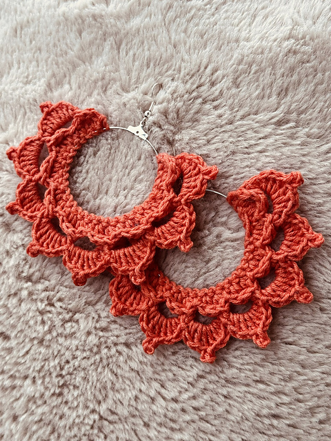 Lush bloom earrings