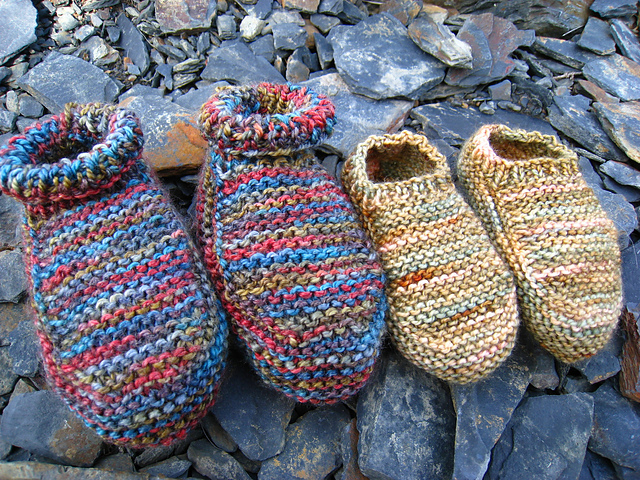 Bootee Ravelry: Baby Bootee Slipper pattern by Rachel James