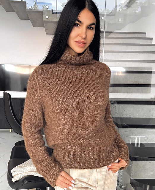 Ravelry: Onelove Sweater pattern by Olena Riabchun