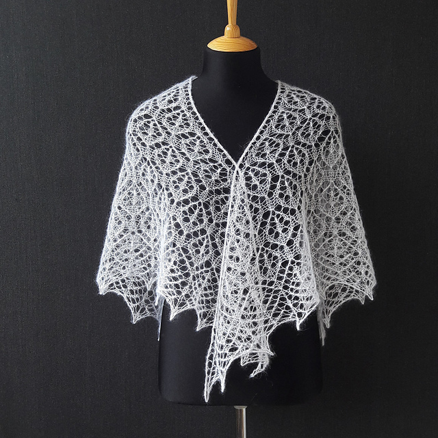 Iolanda Shawl
