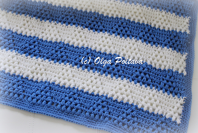 Puff Triangles Throw