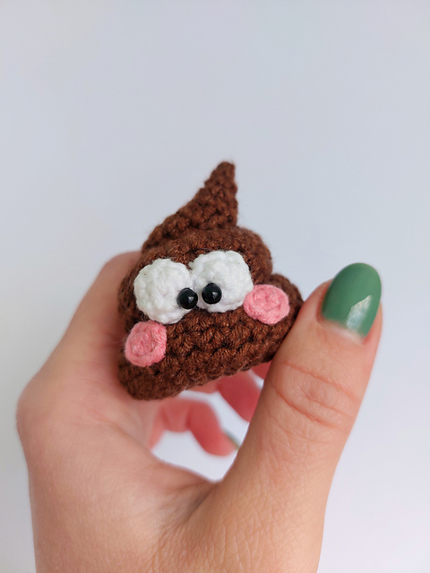 Emoji poop keychain