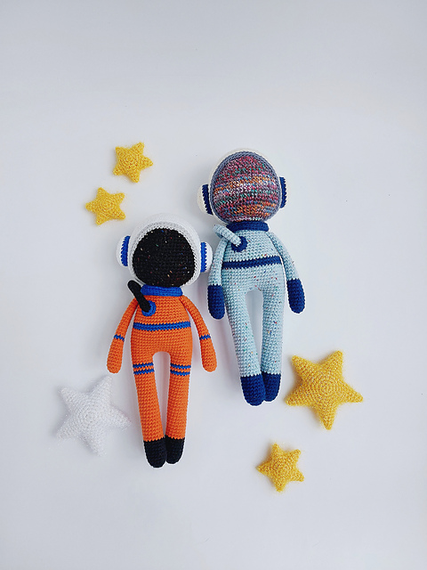 Astronaut Long legs