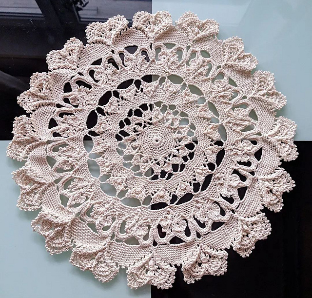 doily Lavlin
