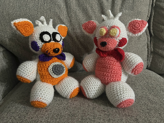 Lolbit and Mangle Plushie