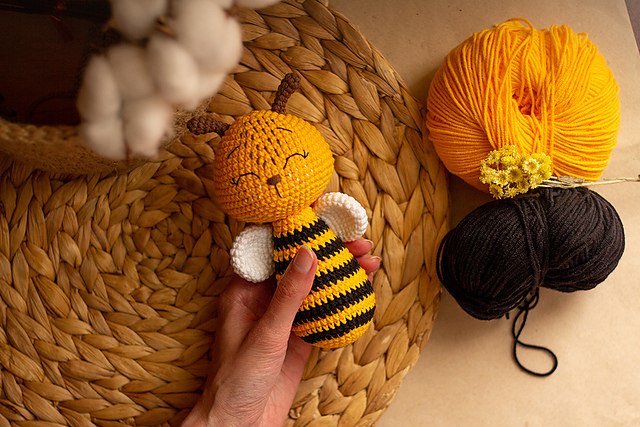 Bee baby rattle