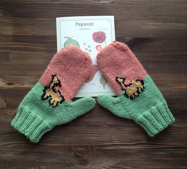 Love Alpacas Mittens