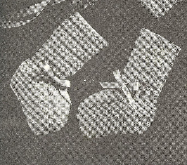 Moss Stitch Set for 6 Months (Bootees)