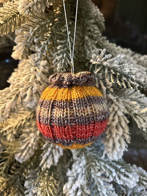 Only Bauble 10: Striped Turtleneck