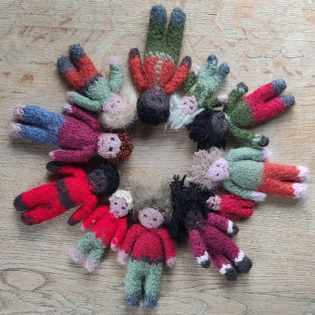 Pocket Doll Family