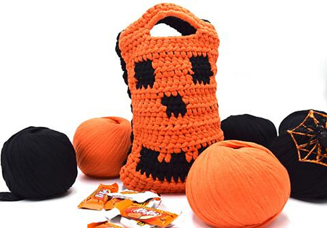 Reversible Pumpkin Treat Bag