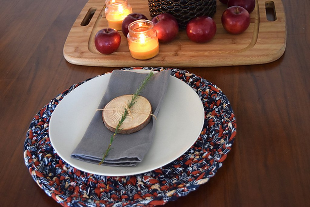 Simple Plate Charger