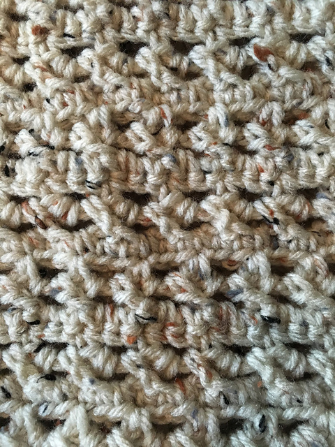Tiny Twist Cowl