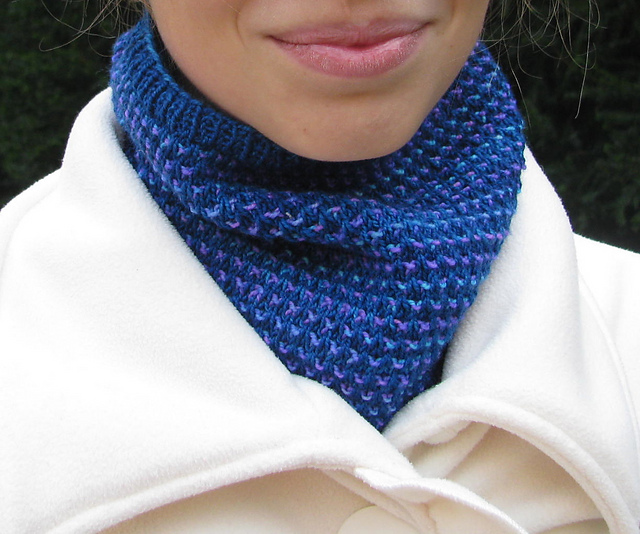 Fleckle Cowl