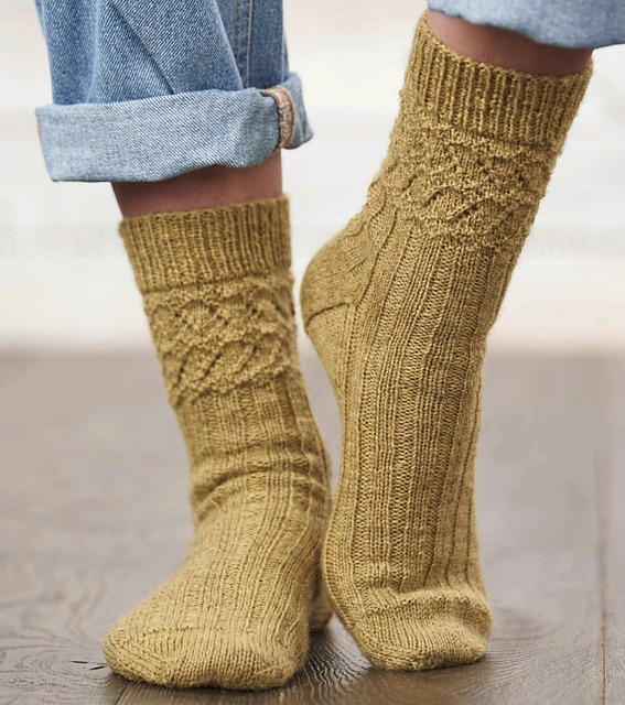 Ravelry Buckwheat pattern by Caroline Birkett