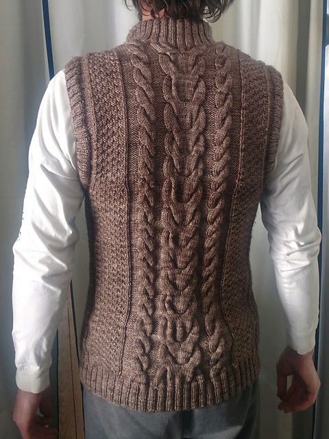 Henley Horseshoe Vest