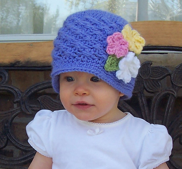 Kiss Kiss Cloche