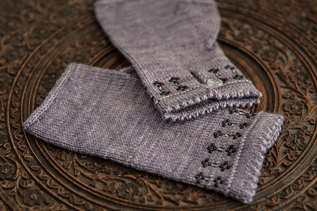 Beckett Mitts