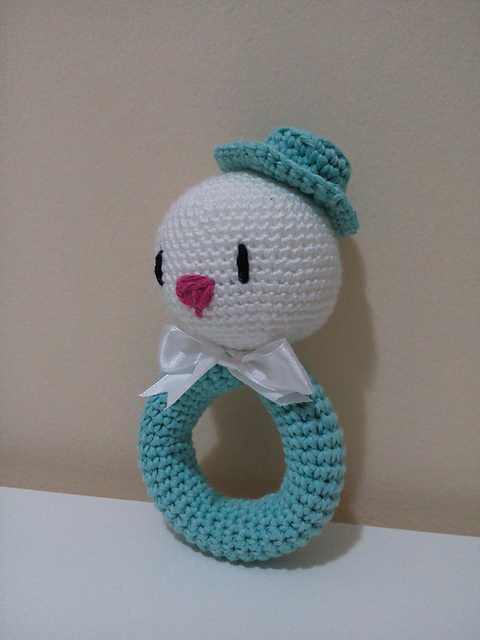 Amigurumi Şapkalı Bebek Çıngırak Yapımı