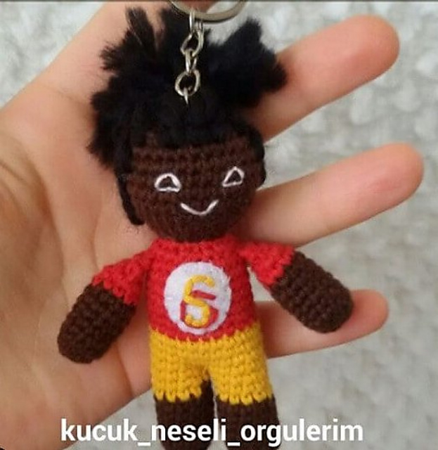 Amigurumi Gomis Anahtarlık Yapımı