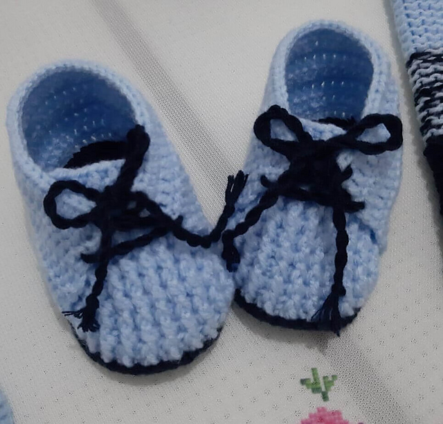 Bağcıklı Bebek Botu Yapımı