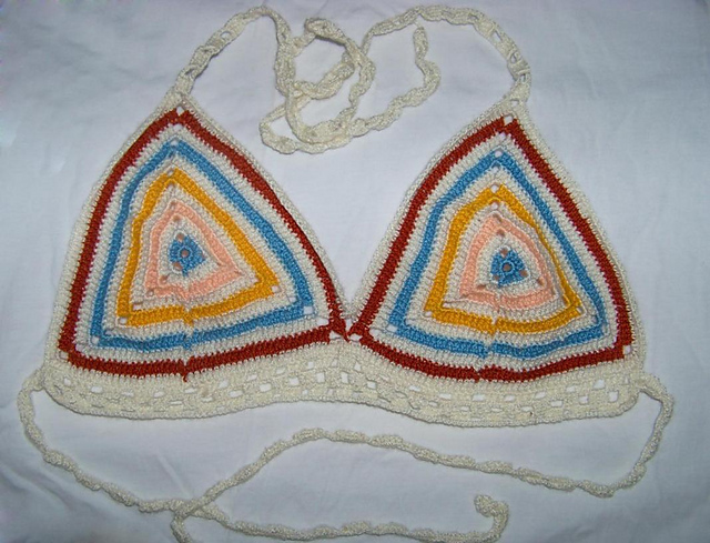 Rengârenk Kolay Bikini Üstü Yapımı