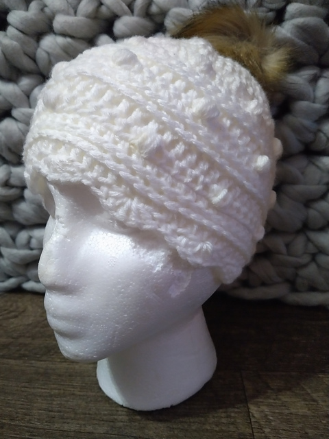 Shell Rimmed Bubblegum Beanie