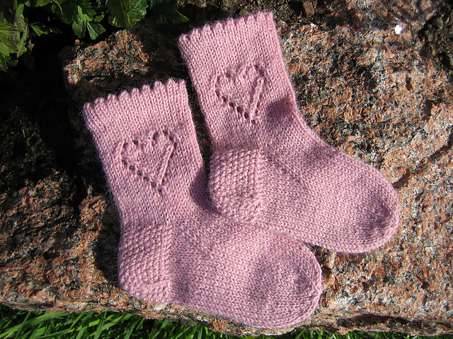 Sydämiä ja raitaa / Hearts and stripes
