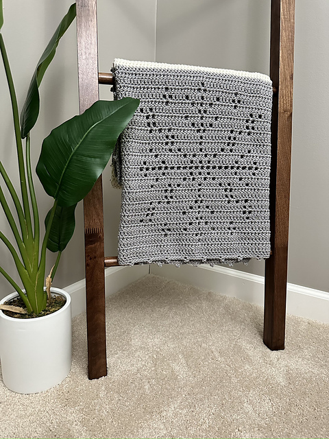Eira ( Snowflake ) Blanket
