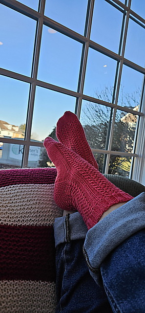 Tiny Edges Socks