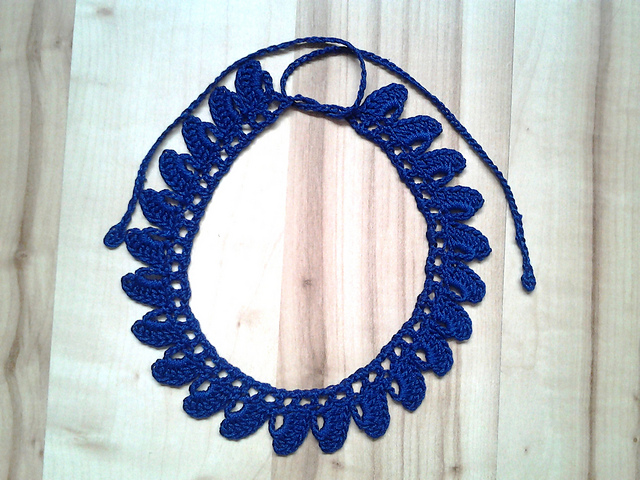 Lotus flower collar