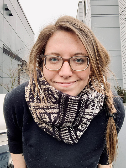 Cascades Cowl - Infinity