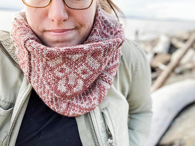 Ursus Cowl (Infinity)