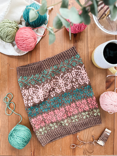 Floral Doodle (Standard Cowl)