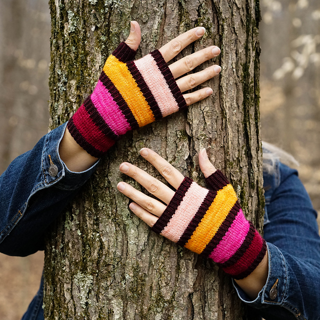 Short Stack Mitts