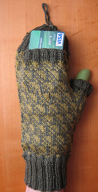 Shelridge Shadow & Light: The Mitts