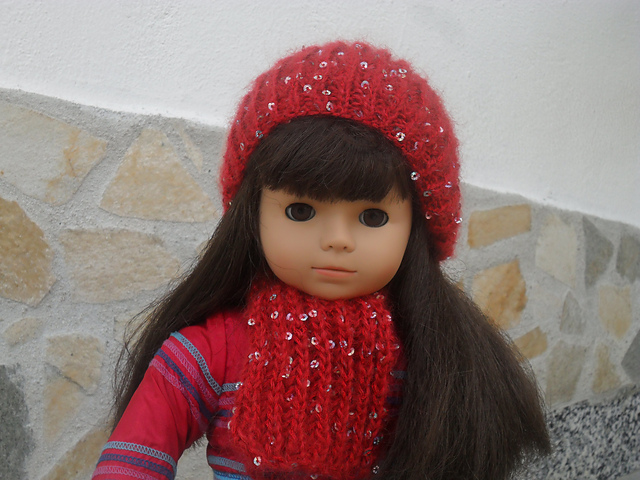 Waiting for Christmas  hat and long scarf