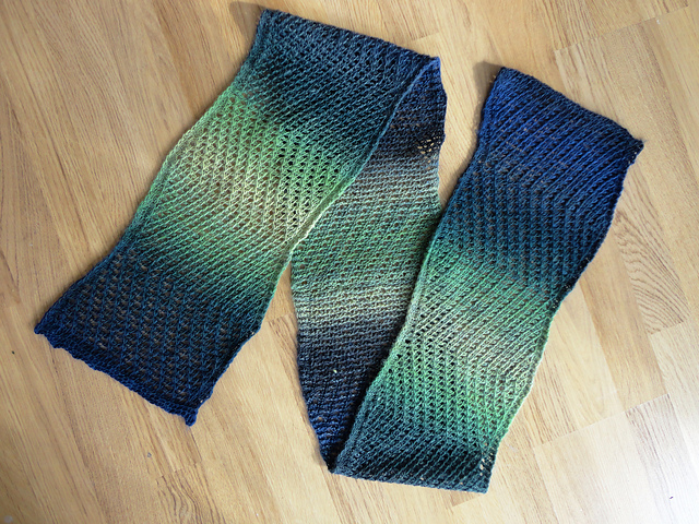 Green Island Scarf