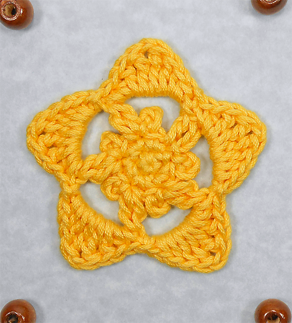 Basic Crochet Star (IV)