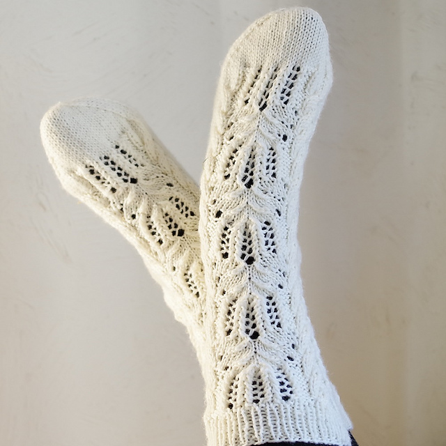 Water Lily Socks