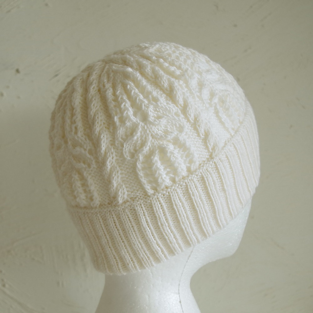 Ravelry "Water Lily" hat pattern by MariLiis Hirv